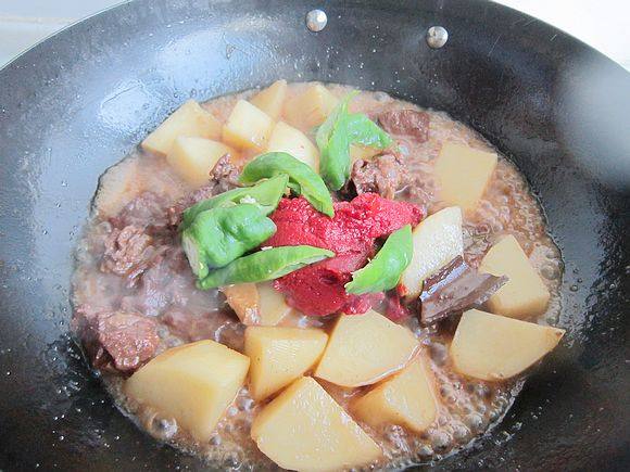 土豆烧牛肉