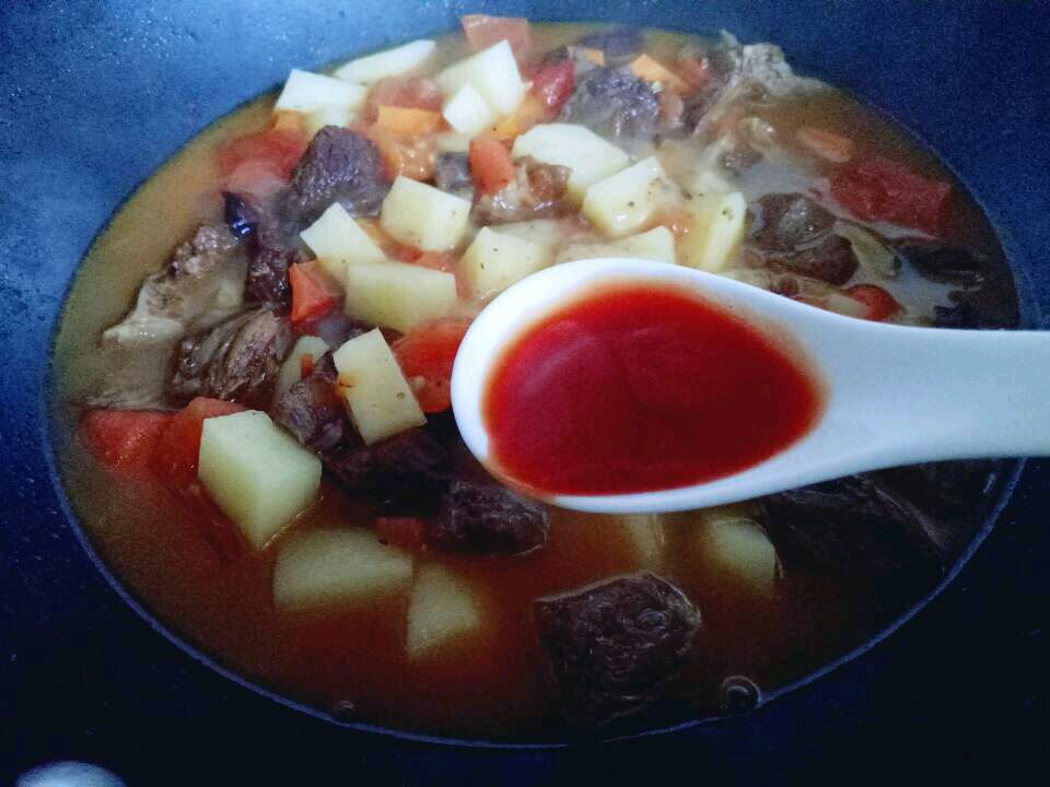 番茄土豆炖牛肉