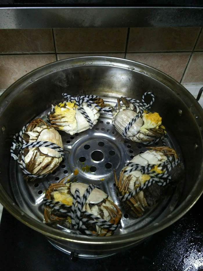 清蒸螃蟹的清洗