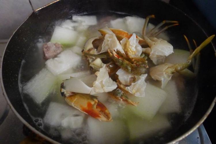 冬瓜排骨螃蟹汤