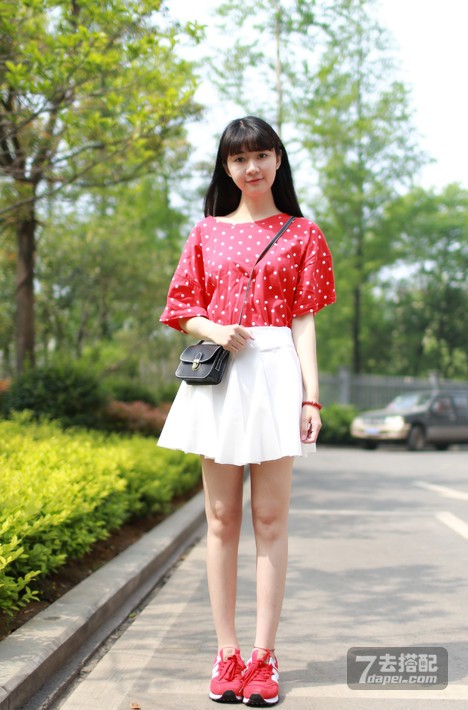 春天+如何搭配才能穿出小清新呢？